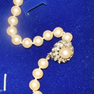 Vintage strand of pearls with rhinestone clasp